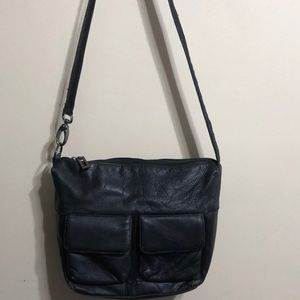 Black shoulder leather bag